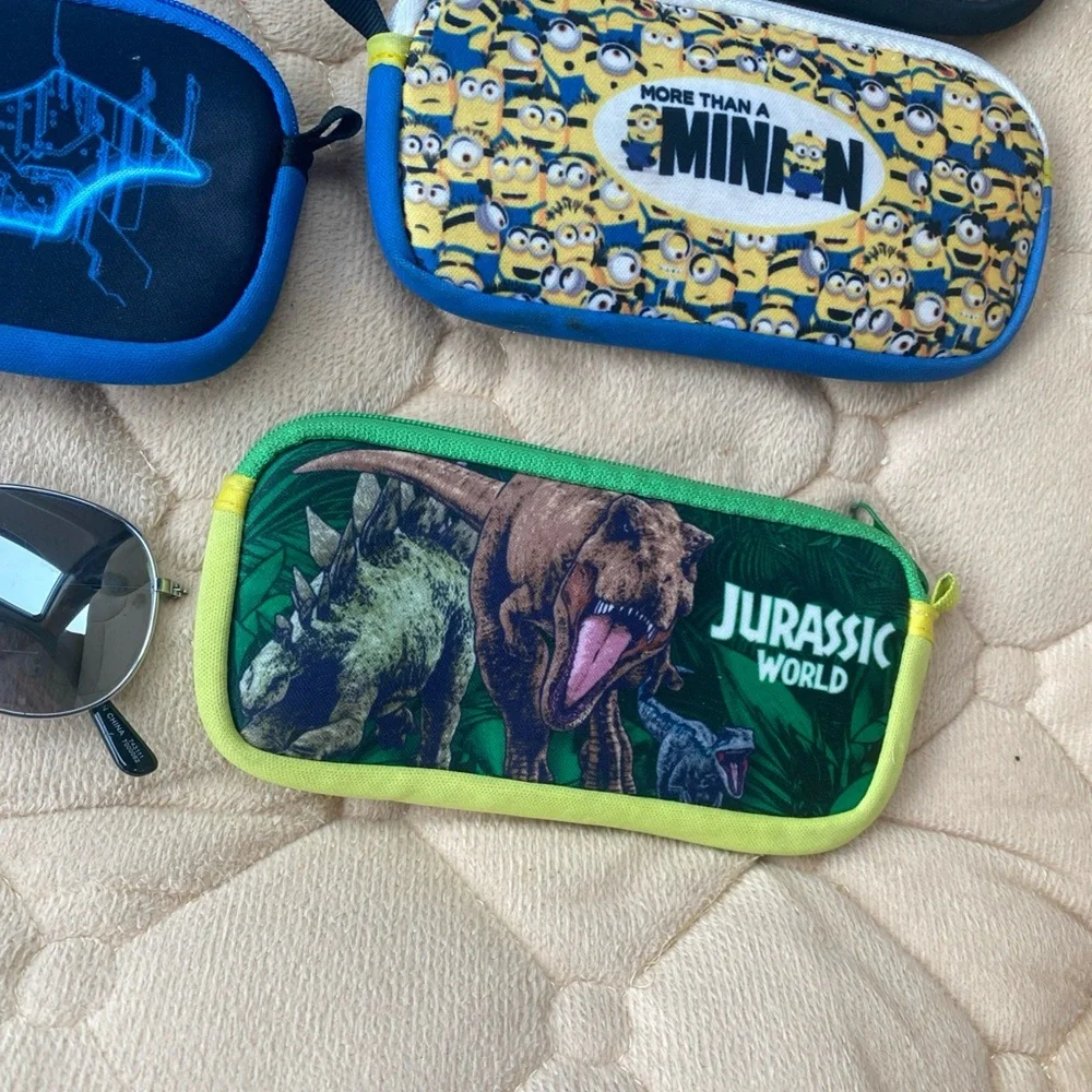 Kids Boys Eyeglasses Case Lot Of 5 +‎ Sunglasses Buzz Minion avengers Batman